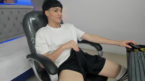 Snapshot of samblack_ chatting on June 1, 2026, 2:19 pm Sam online show from June 1, 2026, 2:19 pm
