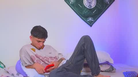 samevansx online show from November 25, 2025, 6:52 pm