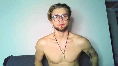 Fansly -       Top4fans   online show from April 16, 2026, 2:07 pm