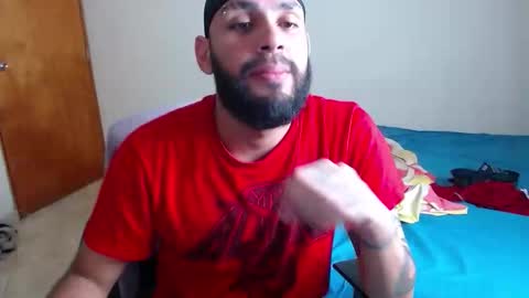 samir_music_ online show from November 25, 2025, 2:33 am