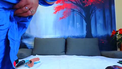     online show from February 7, 2025, 3:55 am