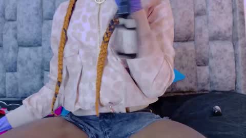 samirths_boy_ online show from February 18, 2026, 8:21 am