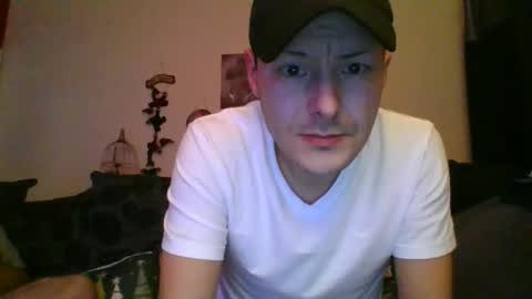 sexy lad looking for fun online show from January 1, 2025, 6:16 pm