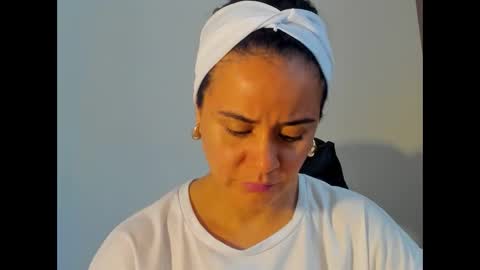 sam online show from December 1, 2025, 12:37 am