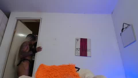 Snapshot of sammy_exotic chatting on December 28, 2024, 2:43 am sammy_exotic online show from December 28, 2024, 2:43 am