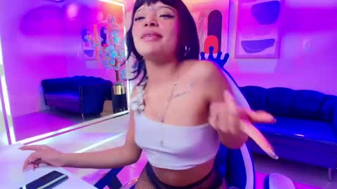 Snapshot of sammy_mauzy chatting on April 18, 2026, 3:32 am Sammy online show from April 18, 2026, 3:32 am