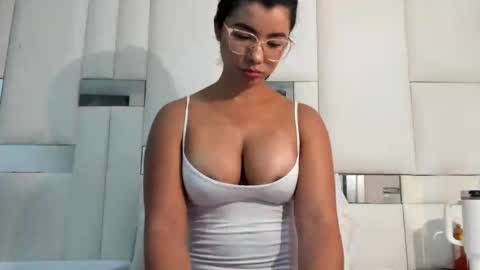 sammy online show from November 28, 2025, 2:14 am