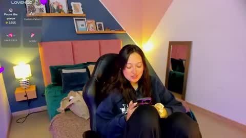 sammy_vegaa online show from June 10, 2026, 7:02 pm