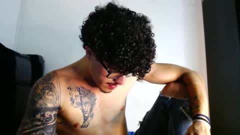 Snapshot of sammytop22 chatting on May 27, 2026, 1:35 am sammy model independiente online show from May 27, 2026, 1:35 am