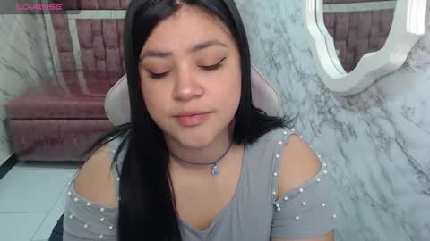 Snapshot of samy_collen_v chatting on February 28, 2026, 1:23 pm Samy online show from February 28, 2026, 1:23 pm