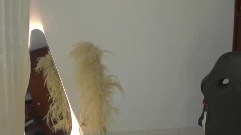 Hello I am absent due to a family calamity I will return soon-hola estoy ausente por un problema familiar volvere pronto. online show from February 23, 2025, 2:07 am