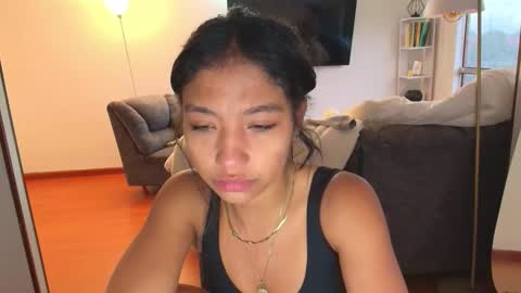 Hello I am absent due to a family calamity I will return soon-hola estoy ausente por un problema familiar volvere pronto. online show from October 9, 2025, 10:41 pm