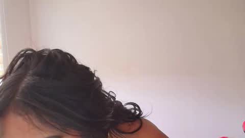 Hello I am absent due to a family calamity I will return soon-hola estoy ausente por un problema familiar volvere pronto. online show from October 14, 2025, 3:57 pm