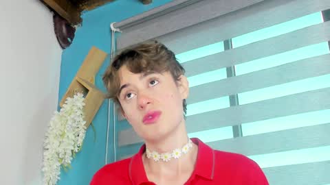    online show from February 5, 2025, 1:54 pm