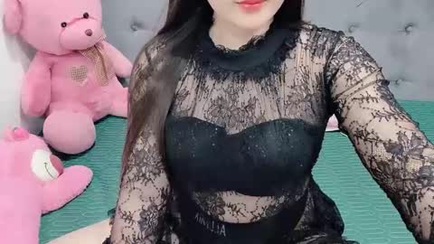 sanami_sian_ online show from October 7, 2025, 1:47 am