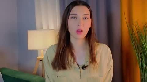 Isabel but you can call me Bella online show from November 15, 2025, 1:03 am