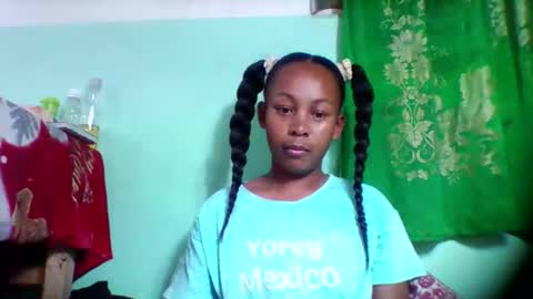 sandra1253099 online show from November 4, 2025, 5:34 pm