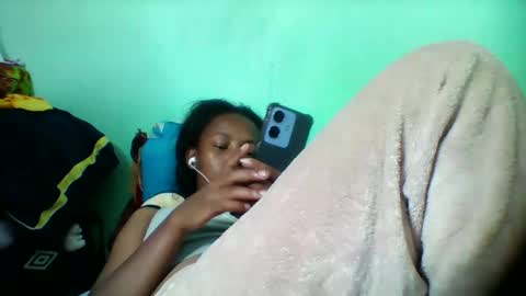 sandra1253099 online show from January 10, 2026, 7:15 pm