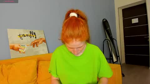 Snapshot of sandra__wilson chatting on May 14, 2026, 3:35 am Sandra online show from May 14, 2026, 3:35 am