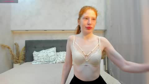 Snapshot of sandra__wilson chatting on May 21, 2026, 1:56 am Sandra online show from May 21, 2026, 1:56 am