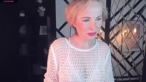 Sandra online show from March 9, 2025, 5:22 am