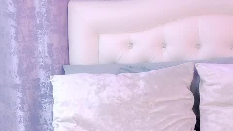 Sandra online show from April 14, 2026, 10:32 am