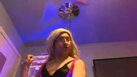 Sandra online show from April 23, 2026, 11:20 am