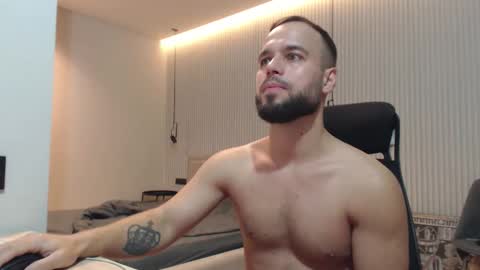 DeAlex online show from November 22, 2025, 9:19 am