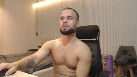 DeAlex online show from November 24, 2025, 2:22 am