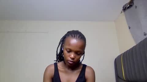 Snapshot of sandy_bby1 chatting on September 15, 2025, 12:43 am sandy online show from September 15, 2025, 12:43 am