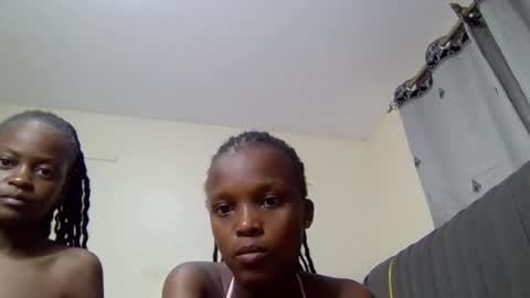 Snapshot of sandy_bby1 chatting on September 18, 2025, 12:40 pm sandy online show from September 18, 2025, 12:40 pm