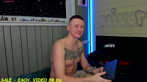 Snapshot of sandy_chris chatting on February 6, 2025, 6:51 am Sandy and Chris online show from February 6, 2025, 6:51 am