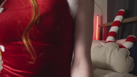 Sandy online show from December 25, 2024, 10:05 pm