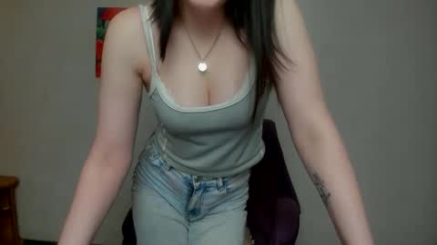 karina online show from April 15, 2026, 7:48 am