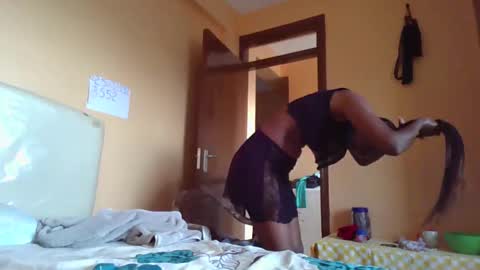 santalicious online show from April 14, 2026, 6:08 am