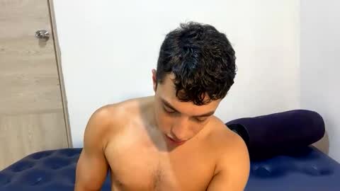 Snapshot of santi36rt chatting on April 26, 2026, 10:51 pm santi36rt online show from April 26, 2026, 10:51 pm