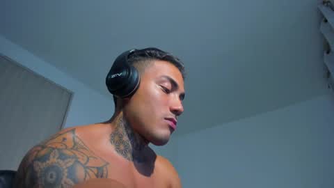 Santi Ferrer online show from May 21, 2026, 1:34 am