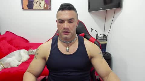 Snapshot of santi_pastori chatting on October 27, 2025, 6:45 pm santi_pastori online show from October 27, 2025, 6:45 pm