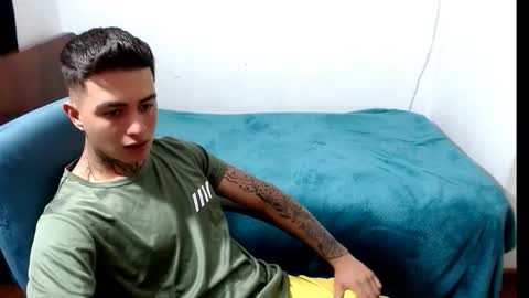 santi_ss online show from September 15, 2025, 12:54 am