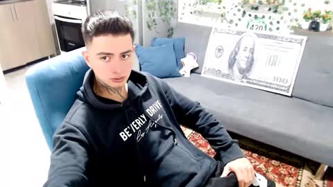 santi_ss online show from February 11, 2026, 1:21 am