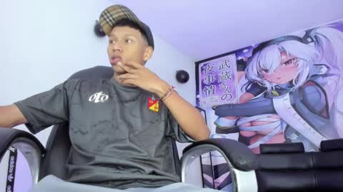 Snapshot of santiago_boyy chatting on February 22, 2025, 12:08 pm Thiago online show from February 22, 2025, 12:08 pm