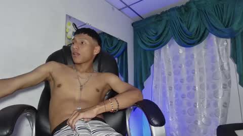 Snapshot of santiago_boyy chatting on March 11, 2025, 6:00 am Thiago online show from March 11, 2025, 6:00 am