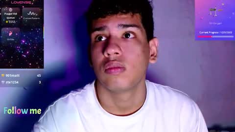 Snapshot of santiago_foxx chatting on May 19, 2026, 1:56 am santi online show from May 19, 2026, 1:56 am