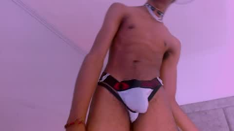 Santiiiiii  online show from April 11, 2026, 4:11 pm