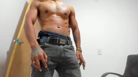 Snapshot of santiagogtx chatting on December 31, 2024, 3:45 am Santiago online show from December 31, 2024, 3:45 am