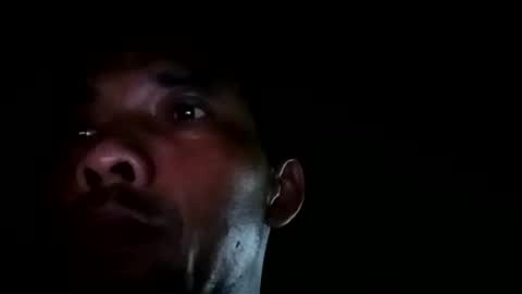 santichai561323 online show from February 25, 2025, 9:35 pm