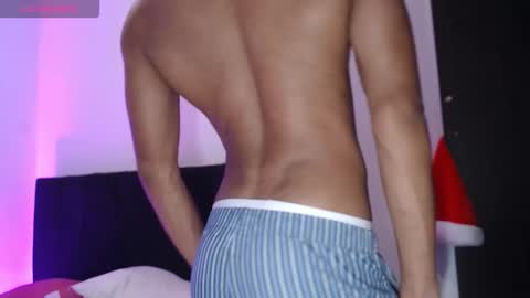 Snapshot of santinaugthy chatting on December 14, 2025, 6:08 am santi online show from December 14, 2025, 6:08 am