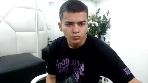 Snapshot of santtiibuck chatting on February 26, 2026, 11:53 am SanttiiBuck online show from February 26, 2026, 11:53 am