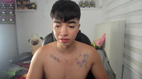 Snapshot of santy7u7 chatting on February 10, 2026, 1:37 pm Mr. Santiago online show from February 10, 2026, 1:37 pm