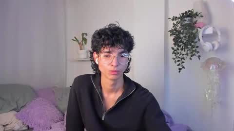 kitty online show from February 15, 2026, 11:56 pm